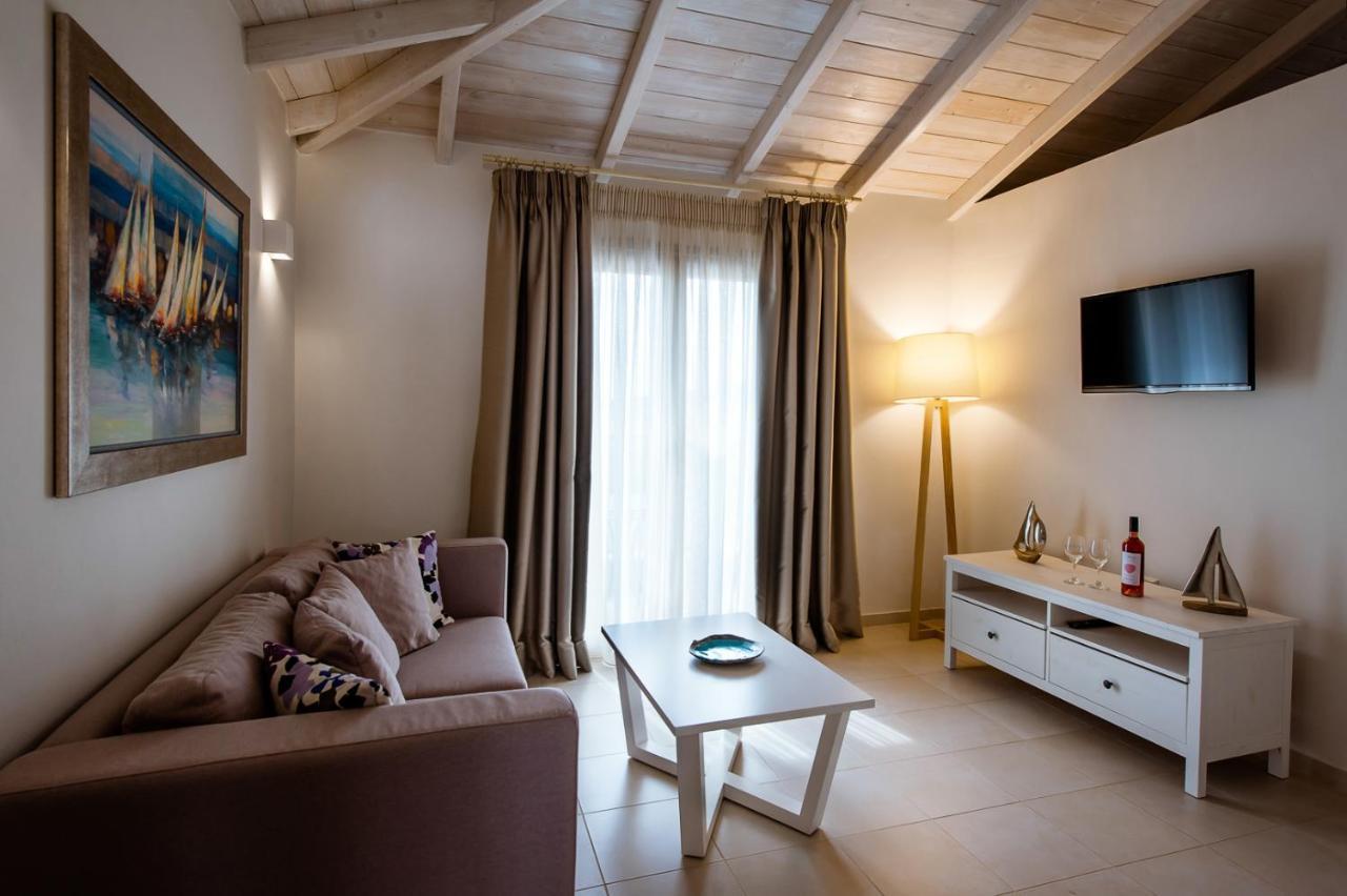 Aktaia Boutique Hotel Ammoudia Buitenkant foto